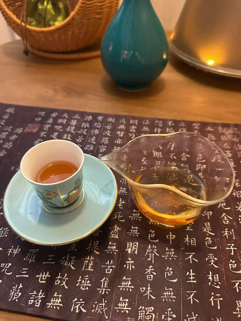 茶道  喝茶最让人动容的道理，是厚积薄发，是静待花开。 