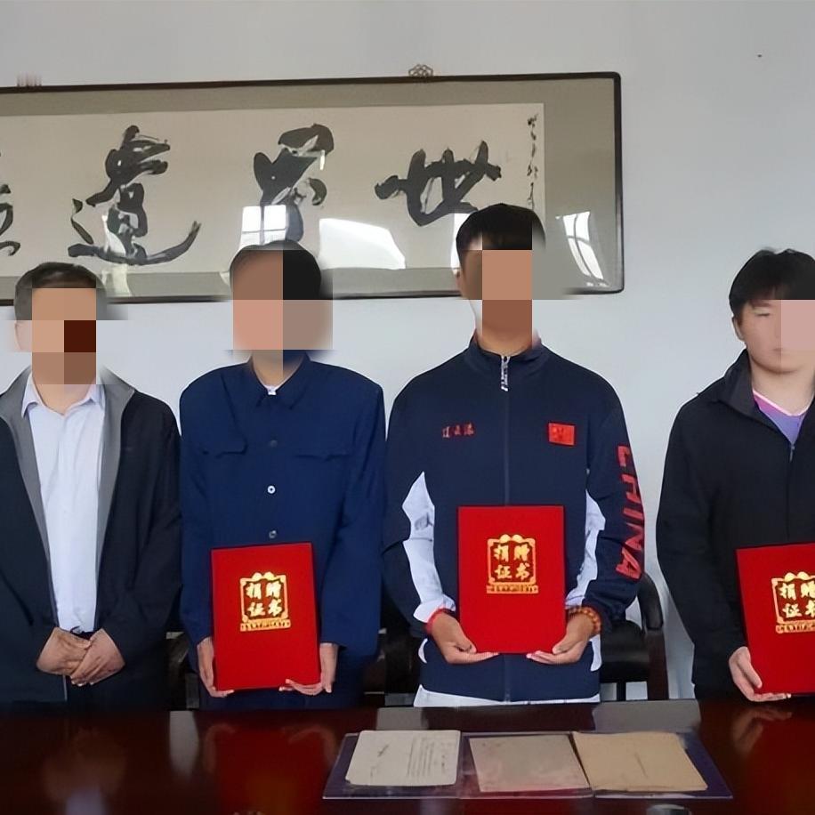 少年自掏零花钱搜集日军罪证，无偿捐赠纪念馆，反倒遭到恶意威胁！

太让人五味杂陈