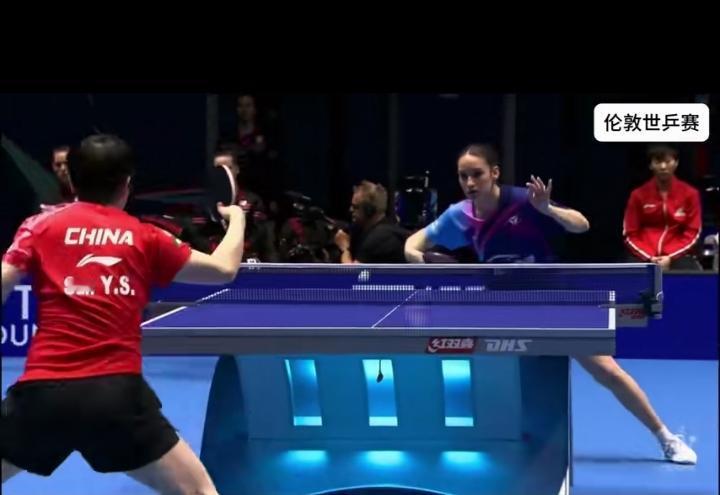 伦敦世乒赛莎姐杀疯了！
5月4日女单首战直接3-0零封威尔戈斯，全程稳稳当当！