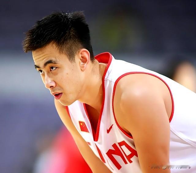 距离男篮世预赛第二窗口期对阵日本男篮的日子进入倒计时第六天，中国男篮集训队目前还