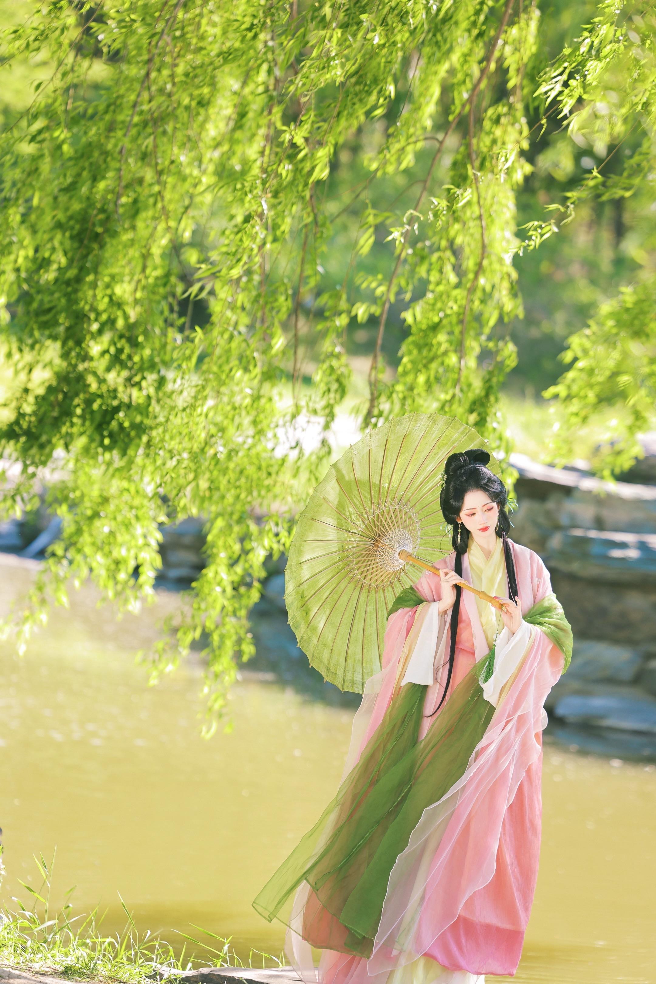 桃红柳绿才是春天啊！老祖宗的中式审美太厉害了 摄/后：我