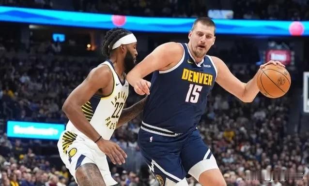 明明可以三节三双打卡下班，教练偏偏要让约老师拿四双！

开个玩笑，因为约老师失误