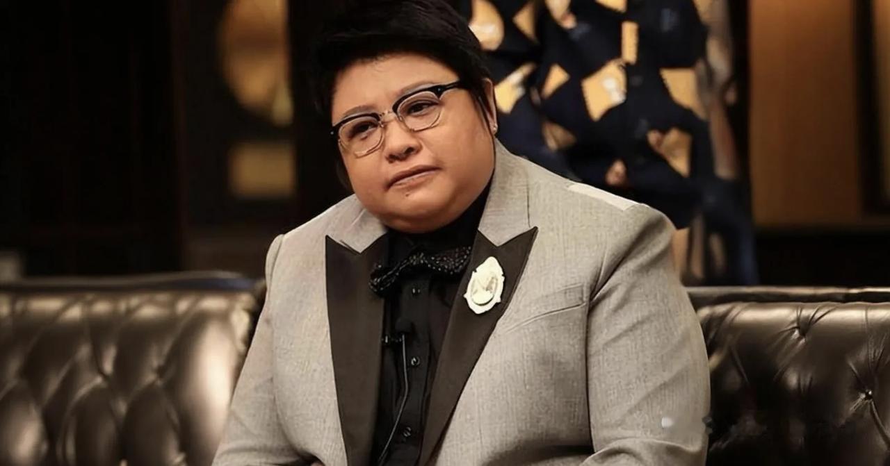 韩红一不小心秃噜出的“走个面儿”的事，已经彻底失控了……
这把星星之火已经烧着了