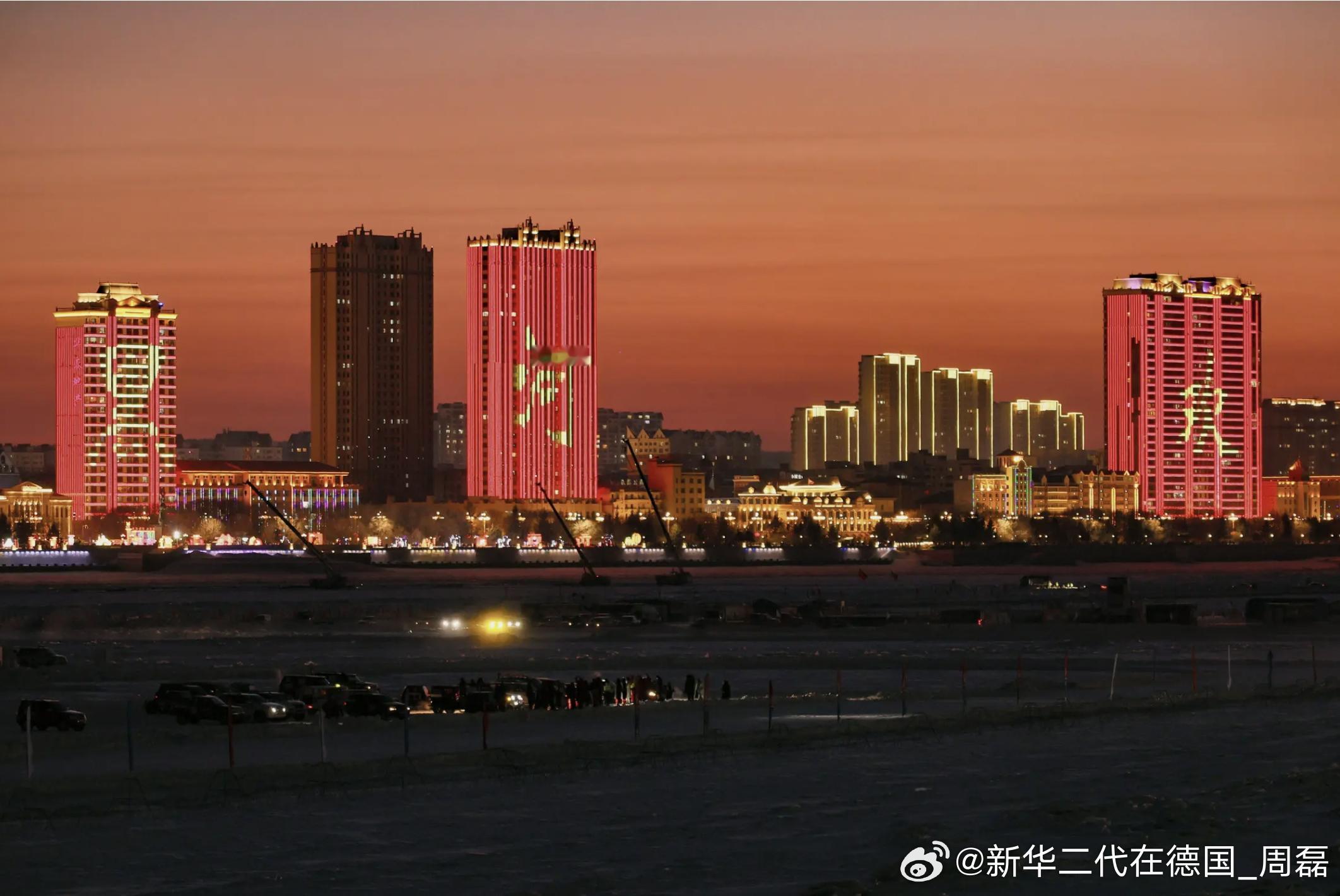 德国史学家Sören Urbansky近期在《新苏黎世报》发表文章: 