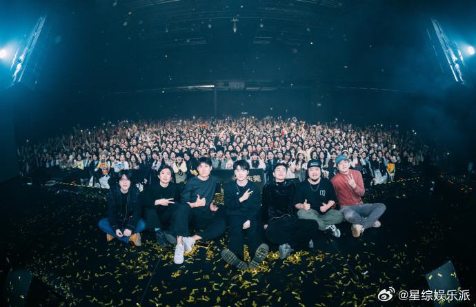 蒋敦豪巡演东莞站plog  蒋敦豪巡演东莞站的plog像是一部音乐的时光机，将舞