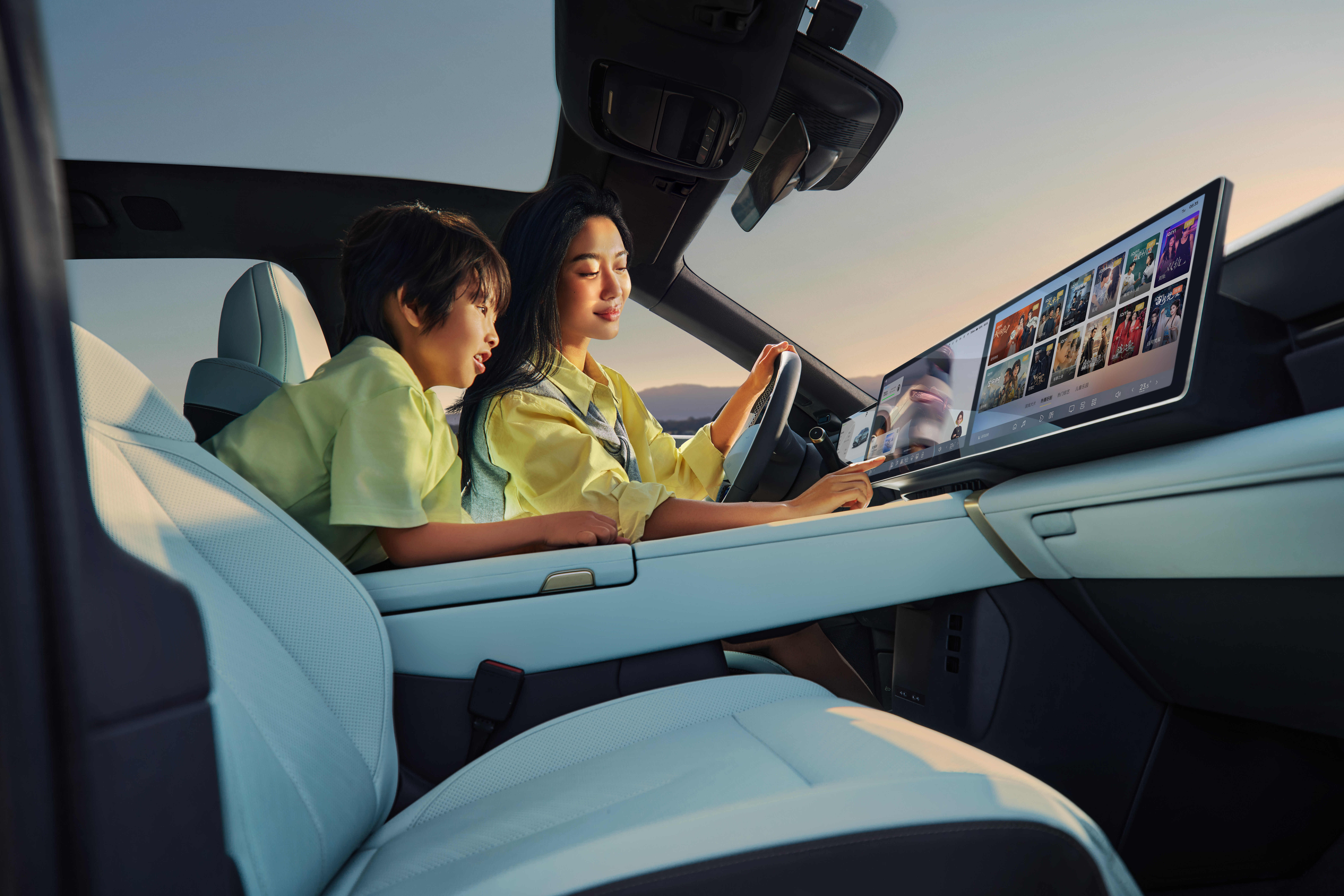 作为金标大众首款全尺寸纯电SUV，三款车型覆盖 22.99-28.99 万，即日