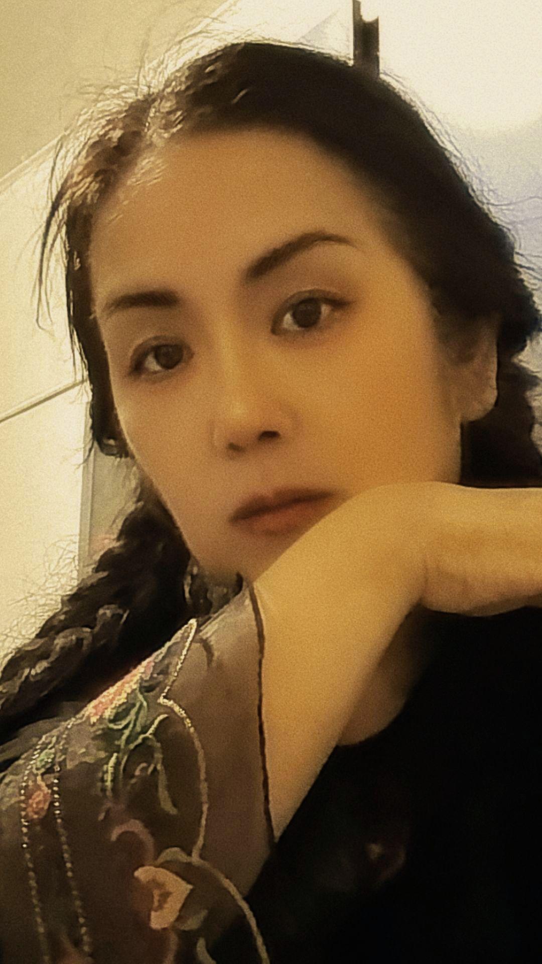 一辈子很短，来不及细算，不知不觉的中年，再到无可奈何的老年…