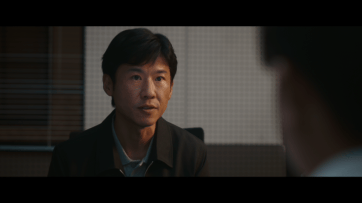 王骁演了打工人最想要的状态低智商犯罪 王骁诠释打工人理想状态，佛系不焦虑，出手即