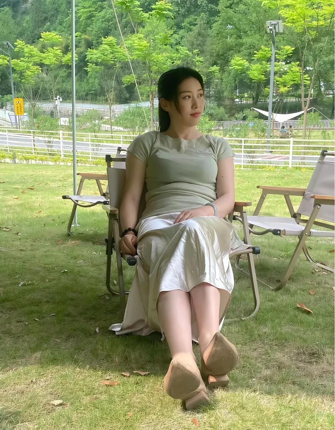 年少不知阿姨好