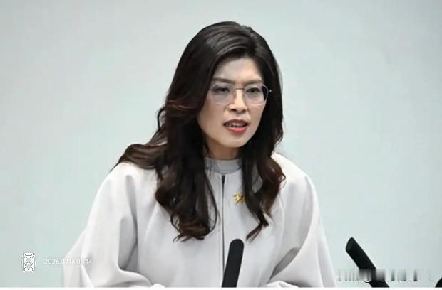 四面遭到围堵，郑丽文能挺住？会不会成为第二个洪秀柱？
 
眼下正是中期选举的关键