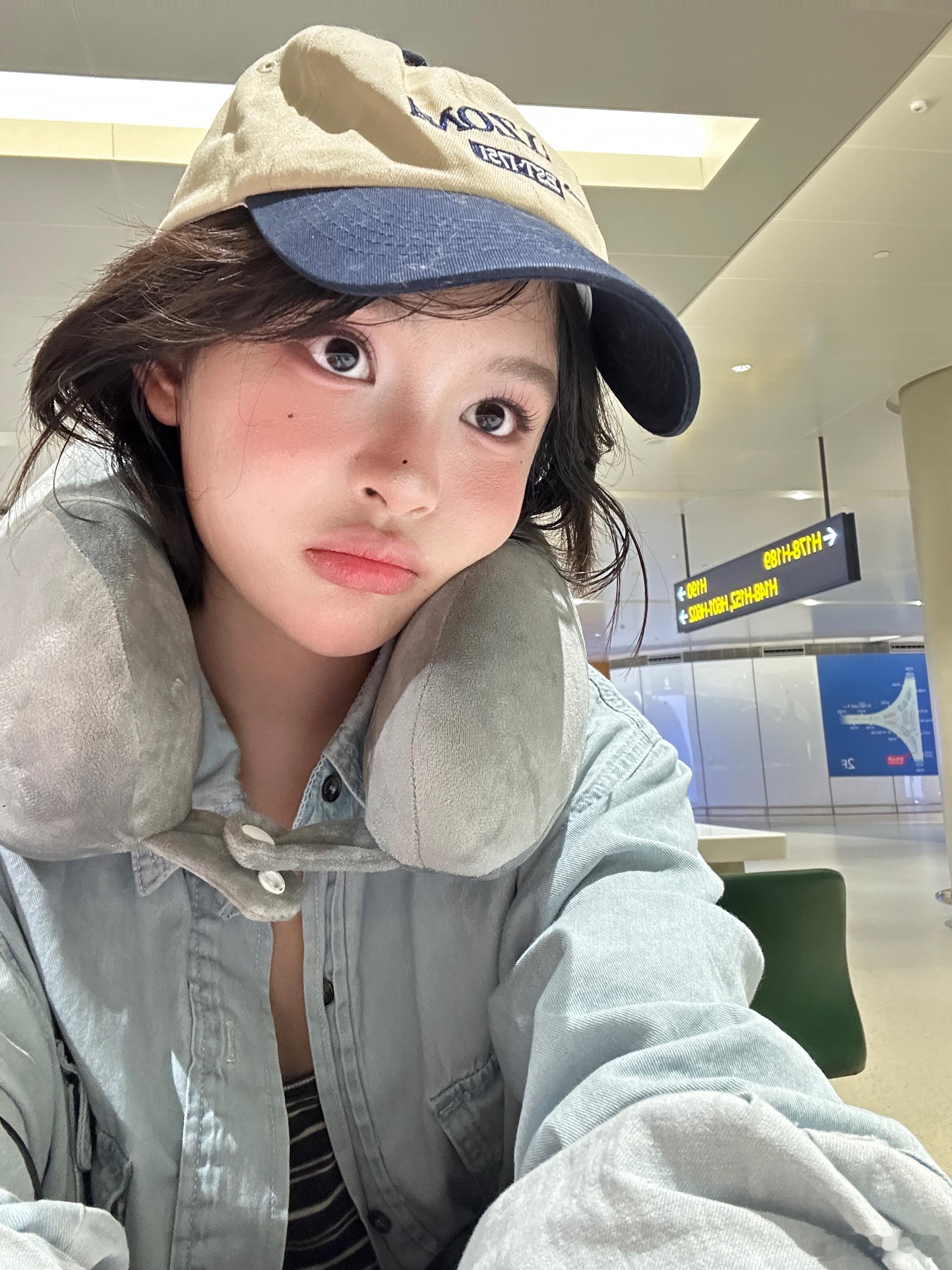 🫐🧢流浪汉飞机我狠狠地赶 ​​​
