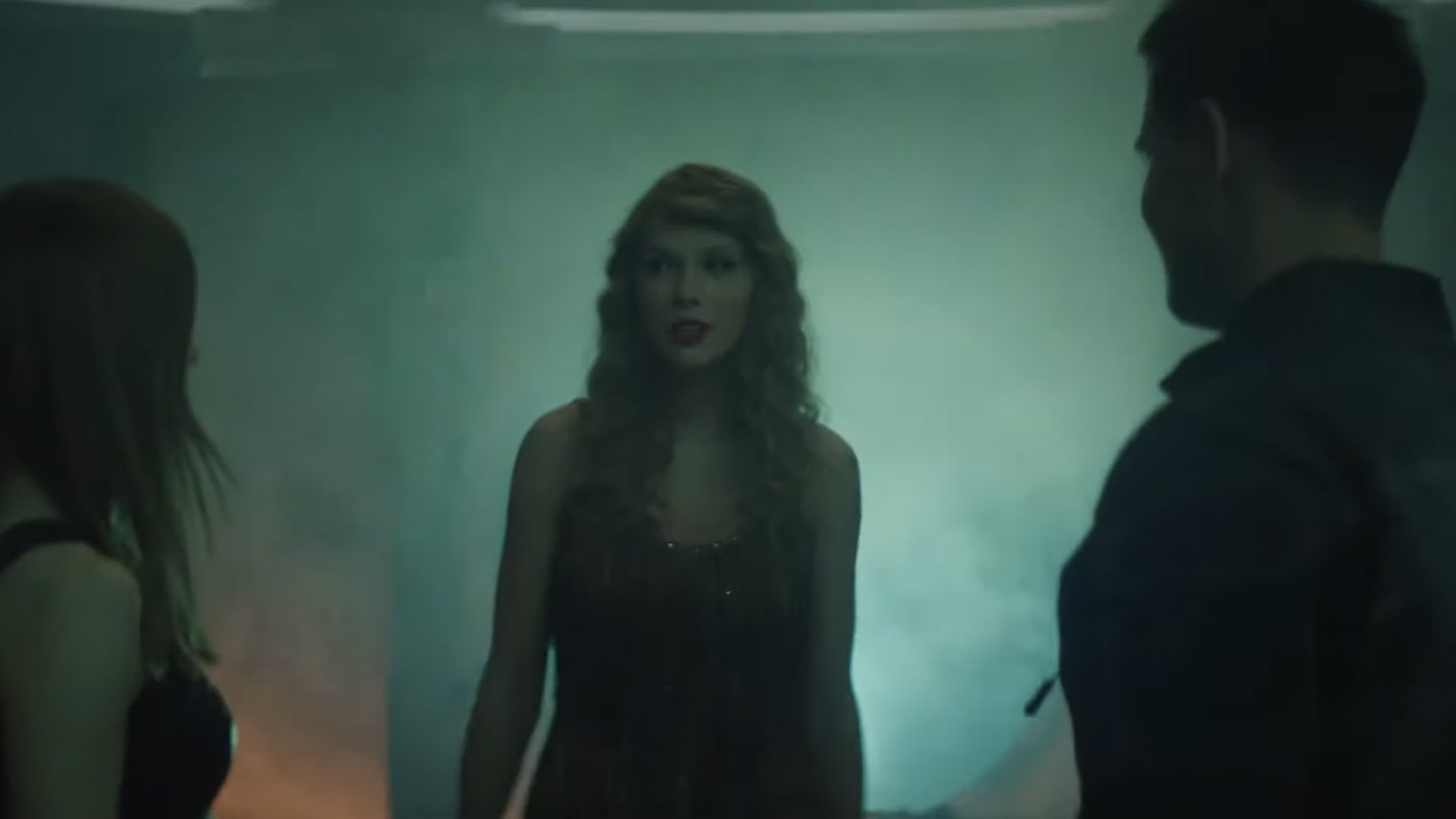 3年前的今天，Taylor Swift发布了《I Can See You》的MV