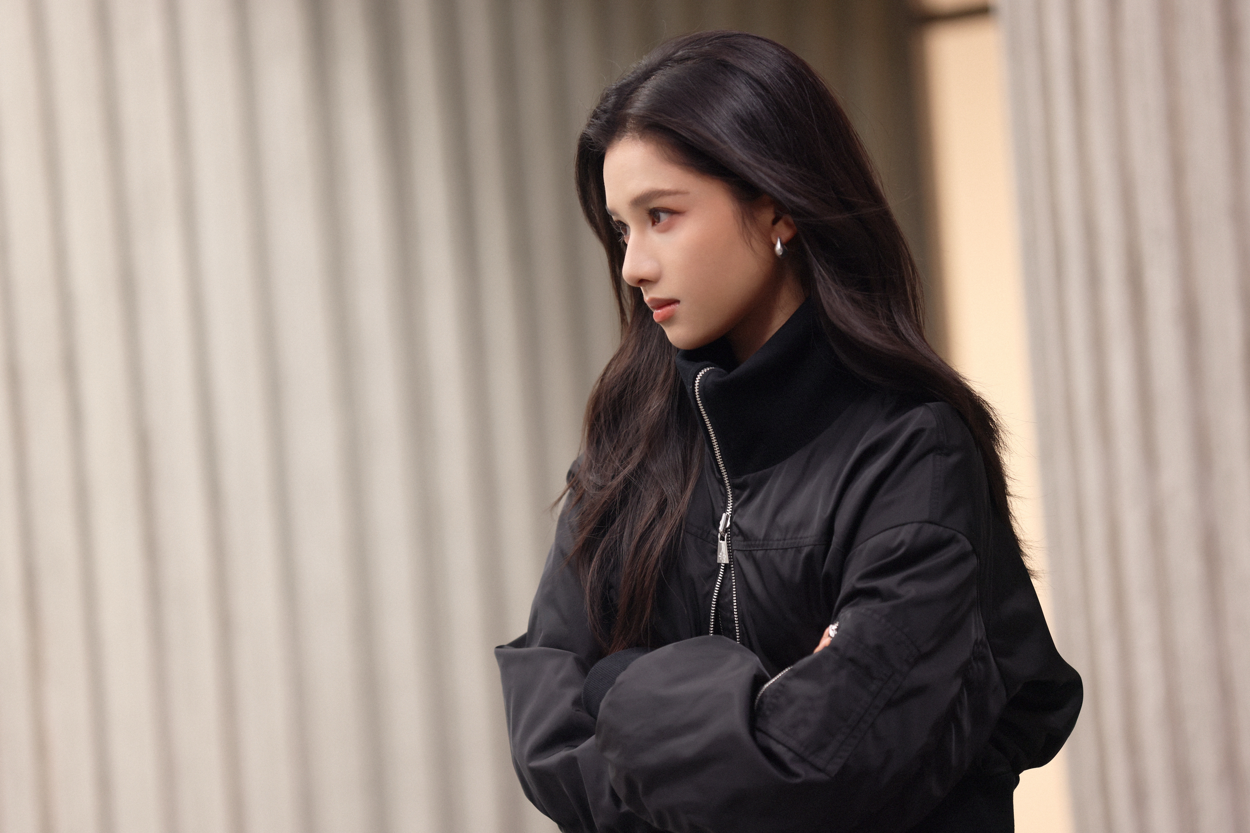 李现拍的张婧仪张婧仪  在复制粘贴的时代，你是手写的诗