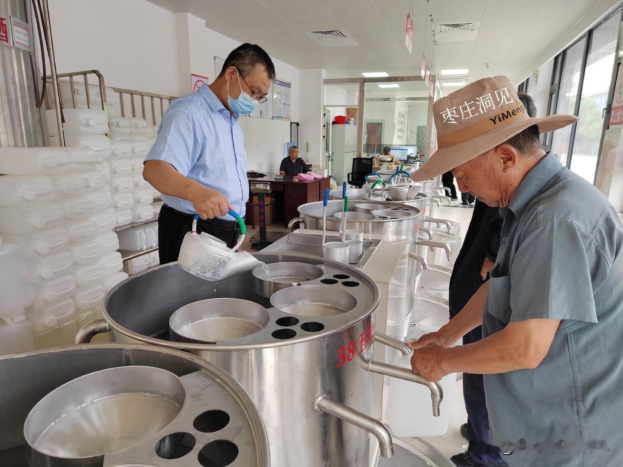兰陵散酒你喝过吗？｜6月7日高考首日，我到兰陵一中考点采风，在返枣途中，顺便到兰