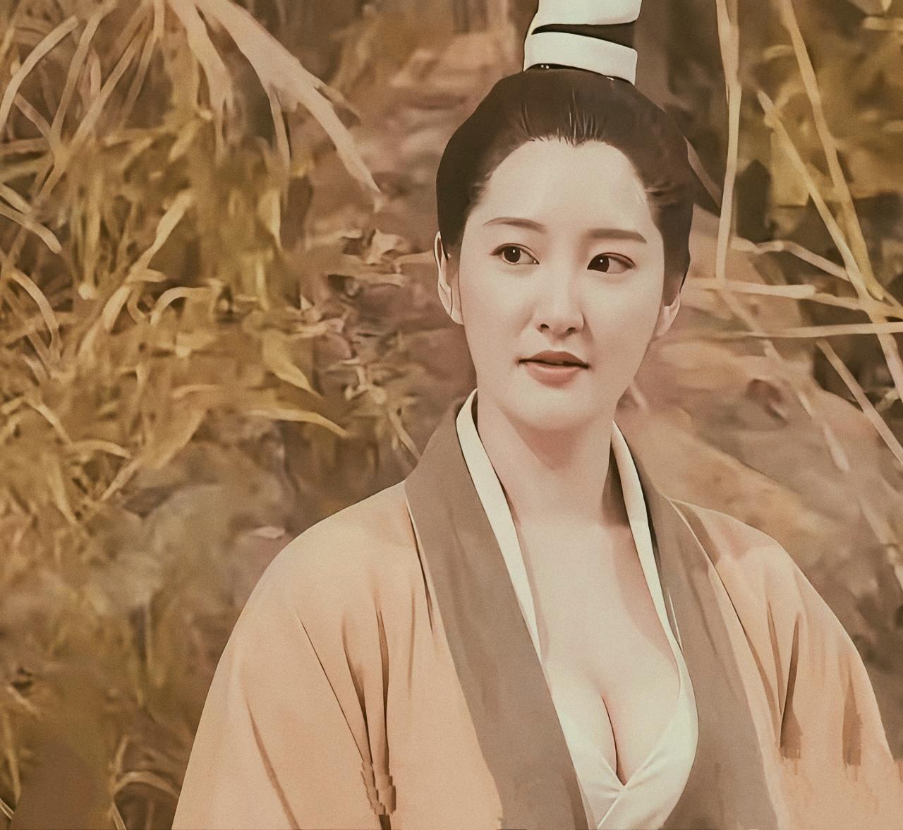 以前看神雕侠侣时，只记得小龙女的天仙和清冷，还有李莫愁的狠毒无情，如今回过头看，
