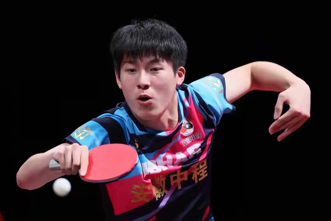 WTT重庆冠军赛男单1/8决赛：温瑞博3-1战胜特鲁斯·莫雷加德乒乓球WTT重庆