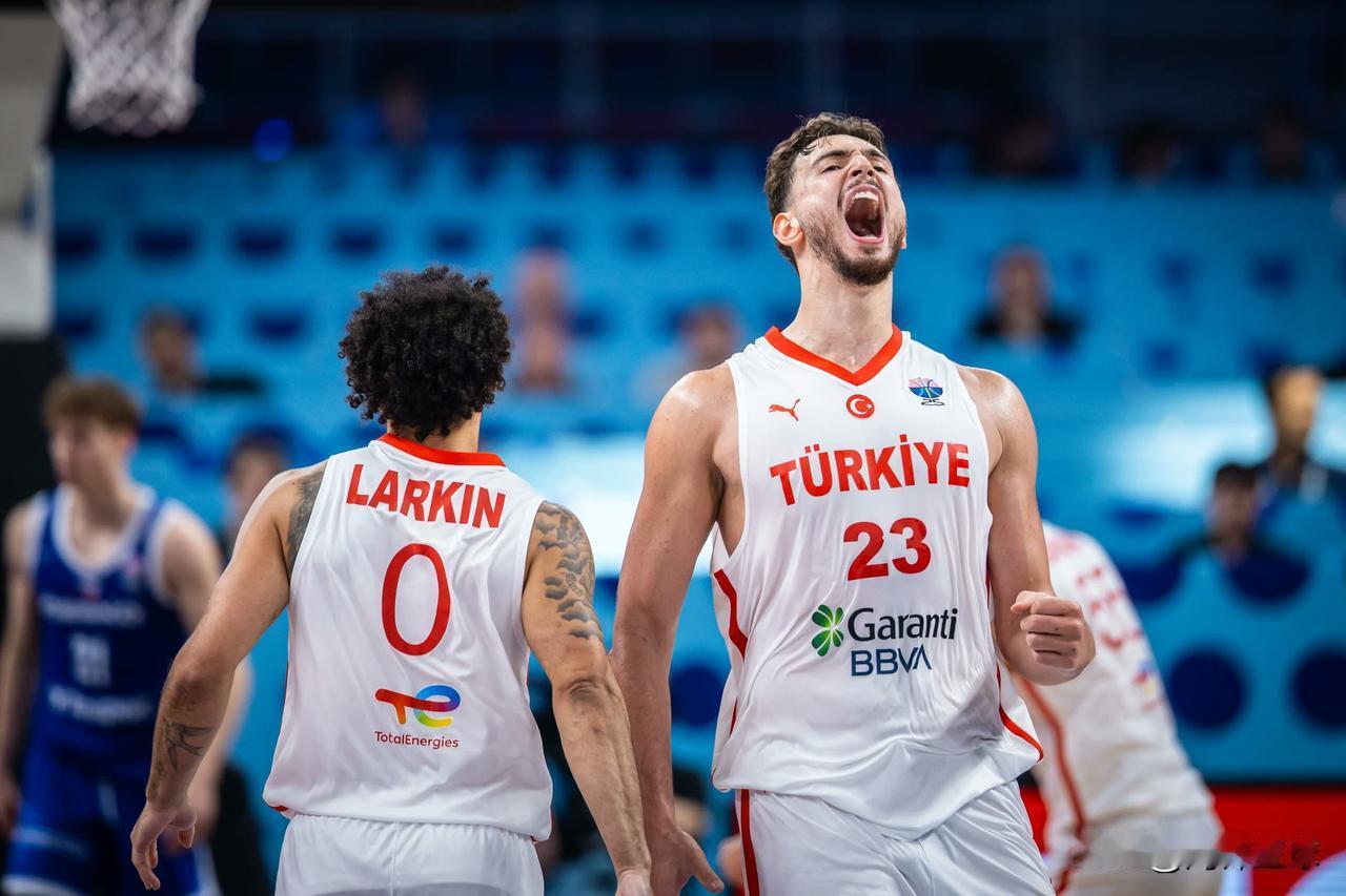 NBA球星继续闪耀欧洲杯，申京施罗德领袖风范尽显！

今天男篮欧洲杯继续进行，率