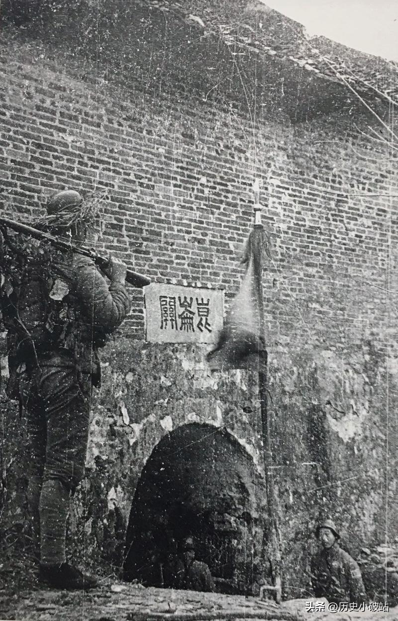 1939年12月31日，昆仑关作为南宁的北大门，国民政府紧急调派杜聿明指挥的第五