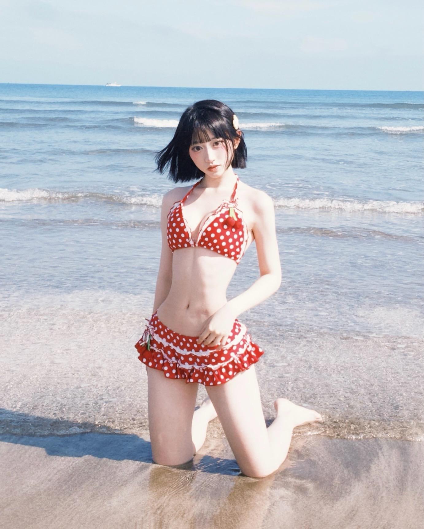 赴一场海滨之约，收藏盛夏的明媚。