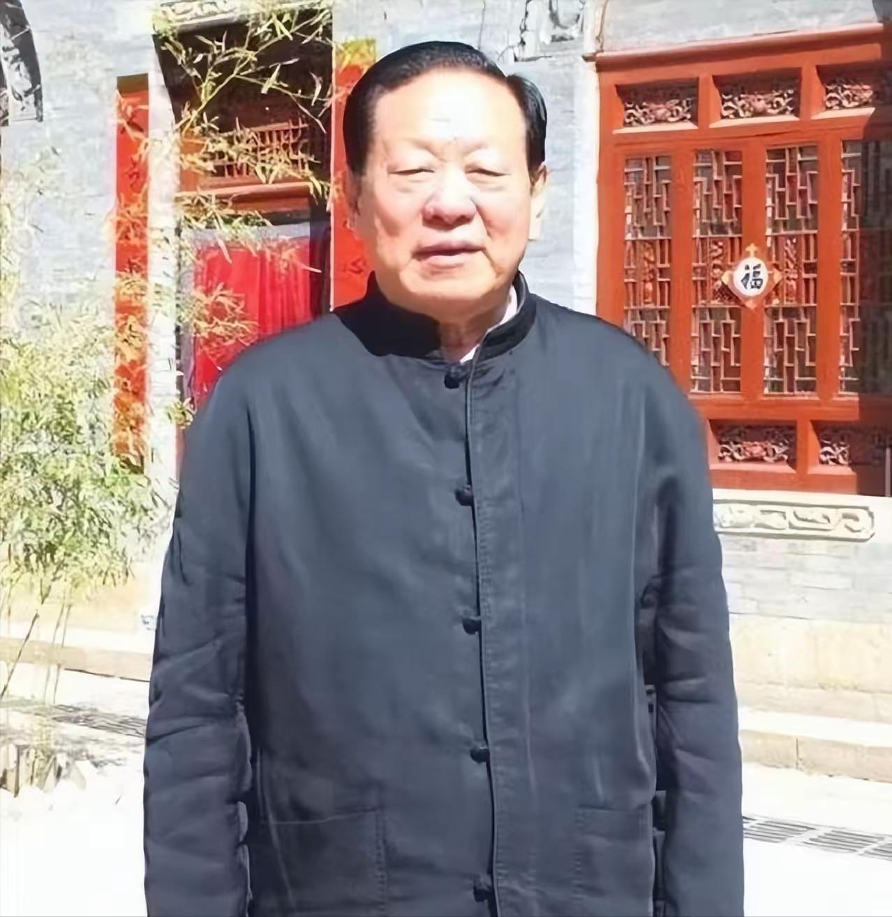 1990年，李鹏总理打电话给国家能源部副部长胡富国：“老胡啊，我今天看了报纸才知