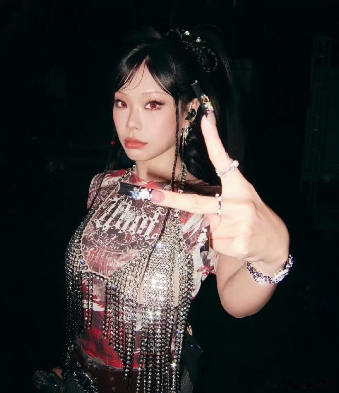 歌手排名魏如萱张远万妮达艾略特晋级魏如萱在突围赛演唱《光之翼》，发挥稳定，和另外