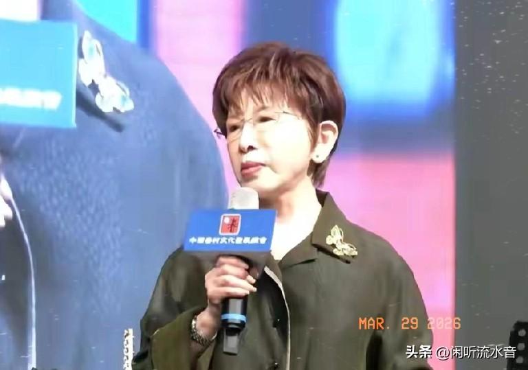  敢说真话！
洪秀柱明确定义一中，力挺郑丽文。

洪秀柱：支持郑丽文！
一中就是