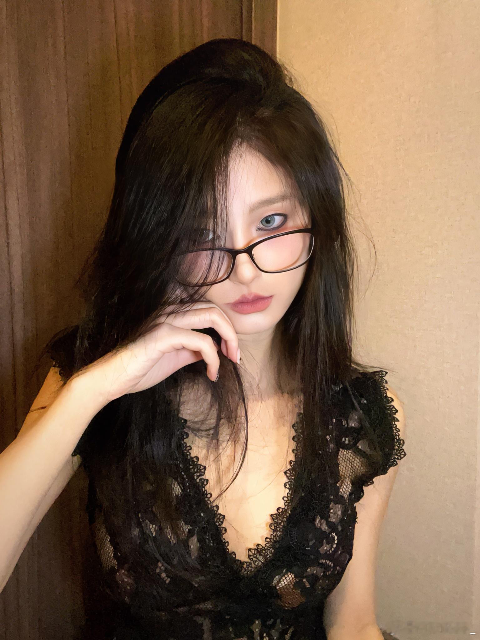 欢迎来到姐的绝对领域😼 