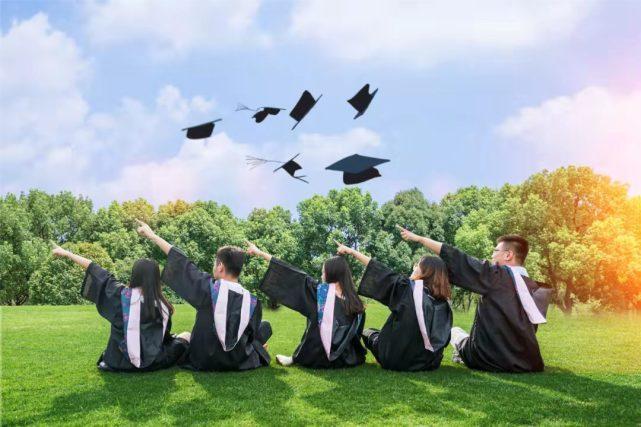 #毕业生靠变卖大学财产过渡找工作# 大学毕业了好多东西带不走，丢掉怪可惜，处理掉