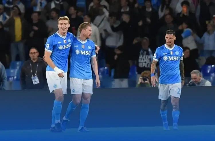 【意甲34轮，德布劳内发威，那不勒斯大胜克雷莫内塞，来到积分榜第二】那不勒斯主场