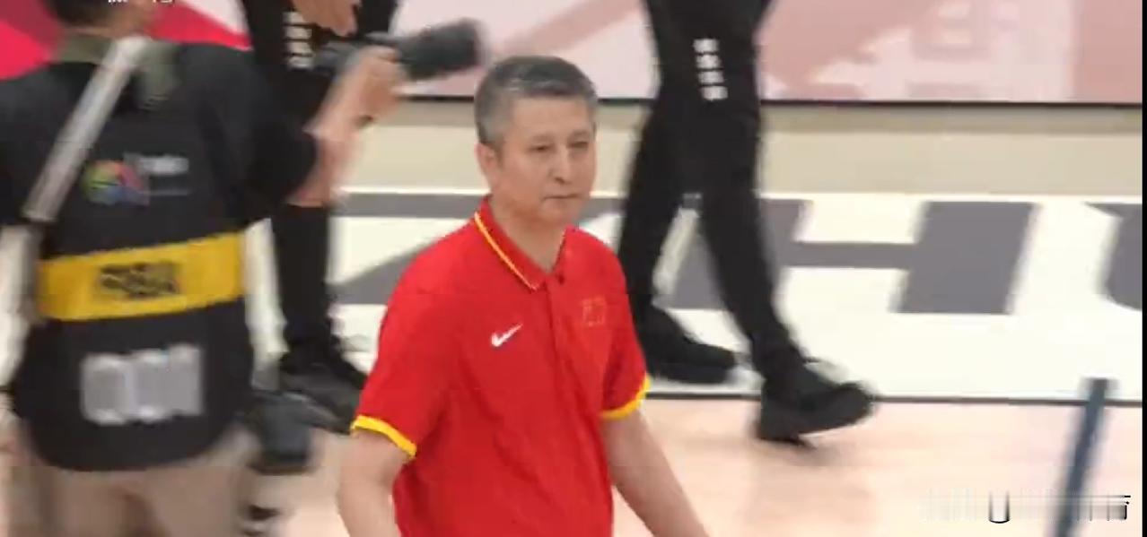 贺希宁与程帅澎离队！！！崔永熙压哨入选，余嘉豪火线增援，中国男篮确定亚运会最终参