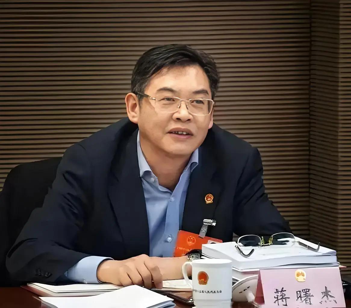 “沪上硕鼠”上海市城投集团原党委书记蒋曙杰被双开！
原来以为江西省南昌市红谷滩区