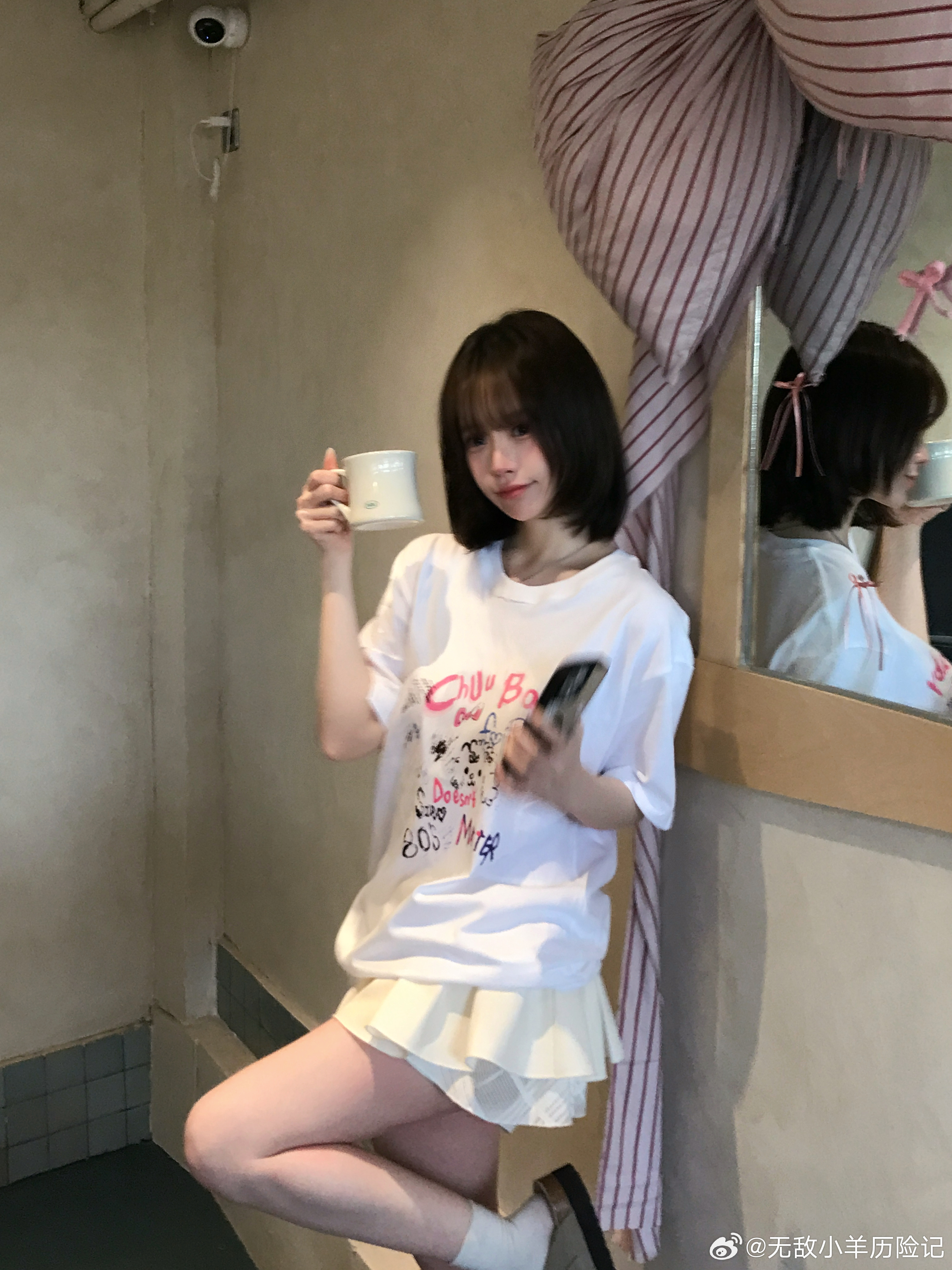 终于把我的层次发留长了下次再也不剪了！！！！ 