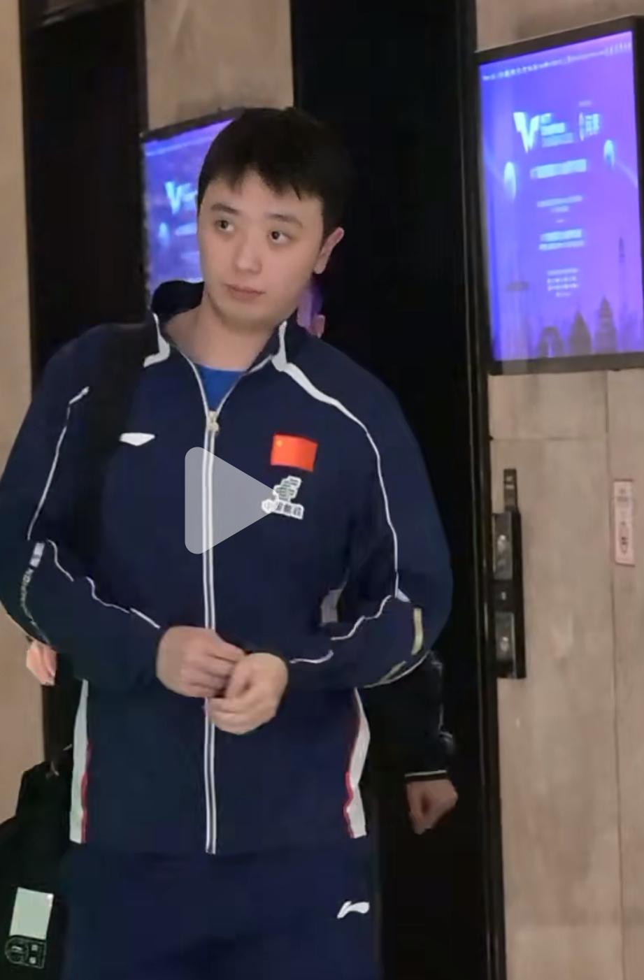 太遗憾😞小将陈垣宇苦战5局不敌老将黄镇廷，遗憾出局！
6月19日WTT卢布尔雅