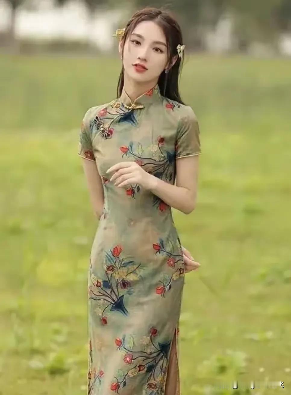 在平淡如水的日子里，心中有人可念，多了一份温暖。
#藏在日子里的爱情# 
 
#