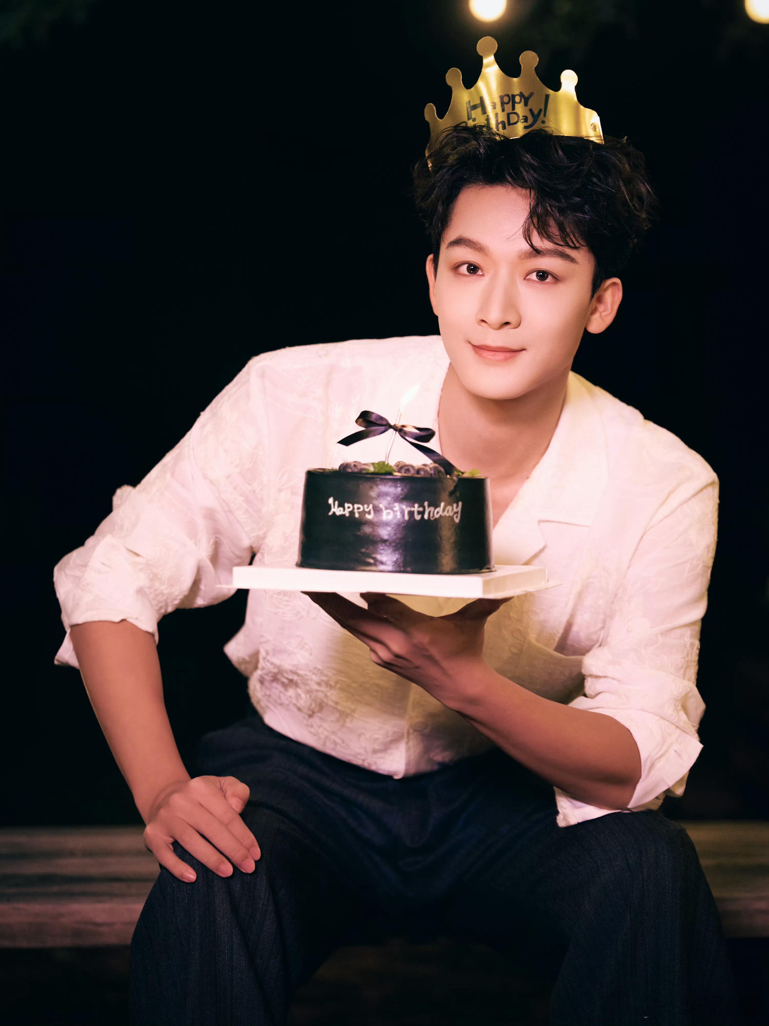 祝福张晚意0422生日快乐！未来有更多好作品和我们见面