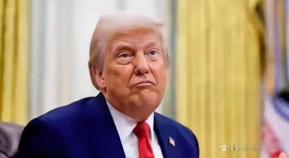 特朗普公海打劫中国货船，以为是捏软柿子赚大了，既能彰显美国威风，又能给中国添堵，