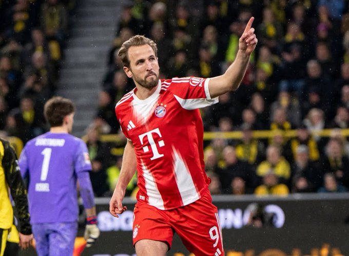 拜仁慕尼黑坚持要与哈里·凯恩续约，作为继达约特·乌帕梅卡诺之后的下一个续约目标。