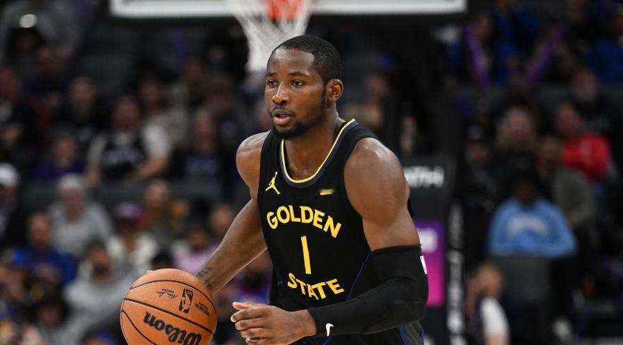 今日NBA常规赛，勇士首节26-30落后灰熊。首节比赛中，科尔已经使用11人轮换