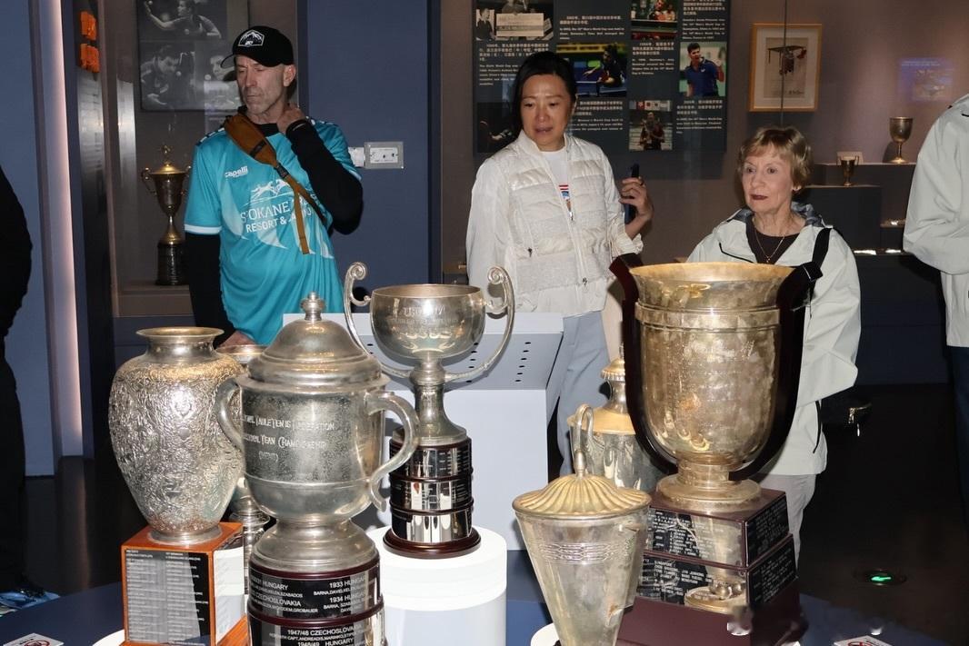 中美乒乓外交55周年活动 参观位于上海的国际乒乓球联合会博物馆 