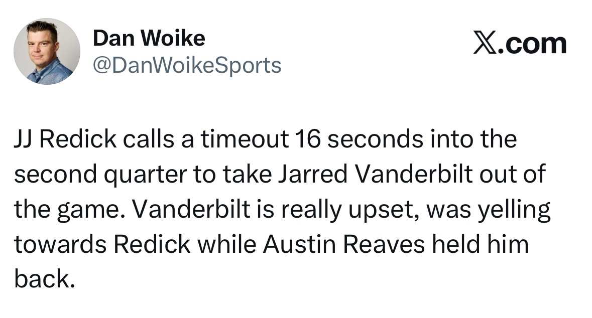 雷迪克在第二节开始仅16秒时就叫了暂停，将范德比尔特换下场。范德比尔特对此非常不