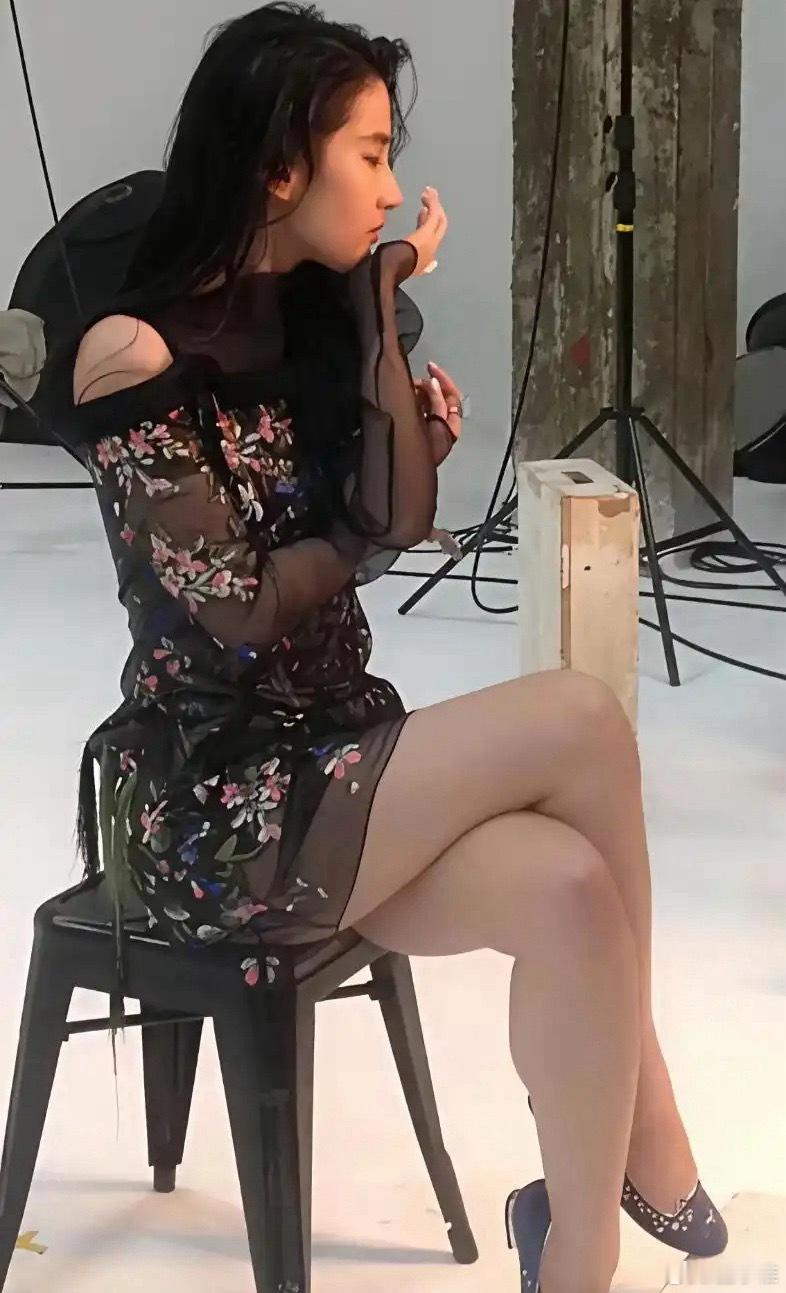 见过刘亦菲真人是什么感觉 