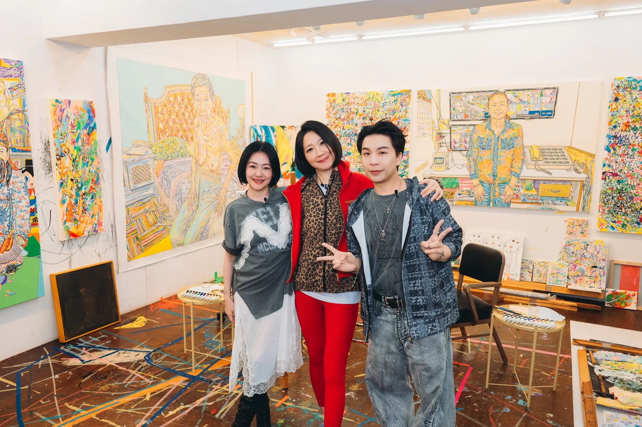 曲老师小s合体。