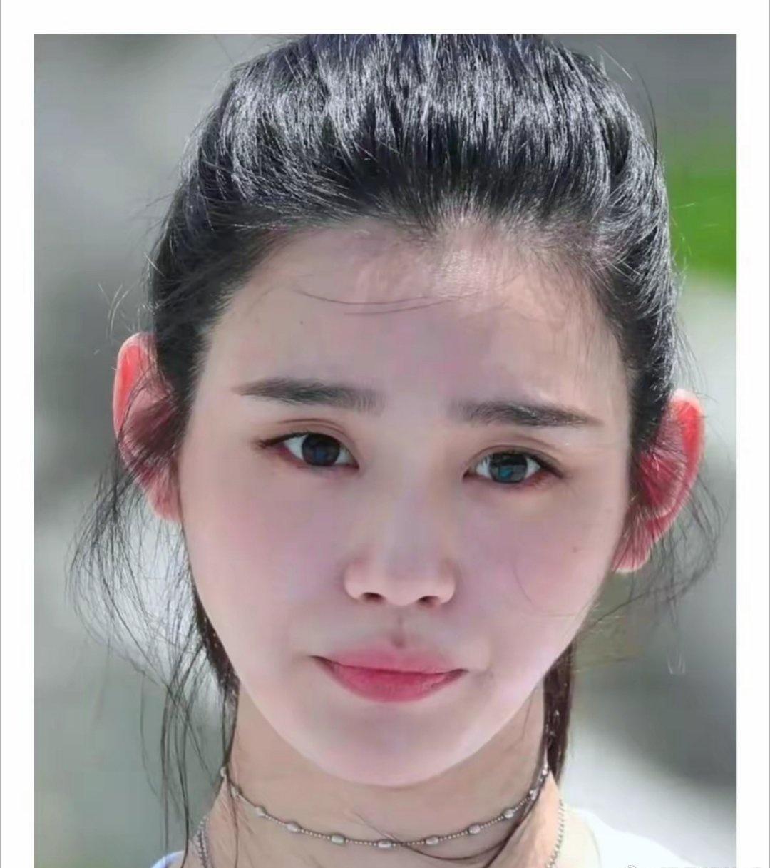 奚梦瑶自己说花了很多钱在脸上！但是就是她最初的样子也是很漂亮，大眼睛，瓜子脸！一