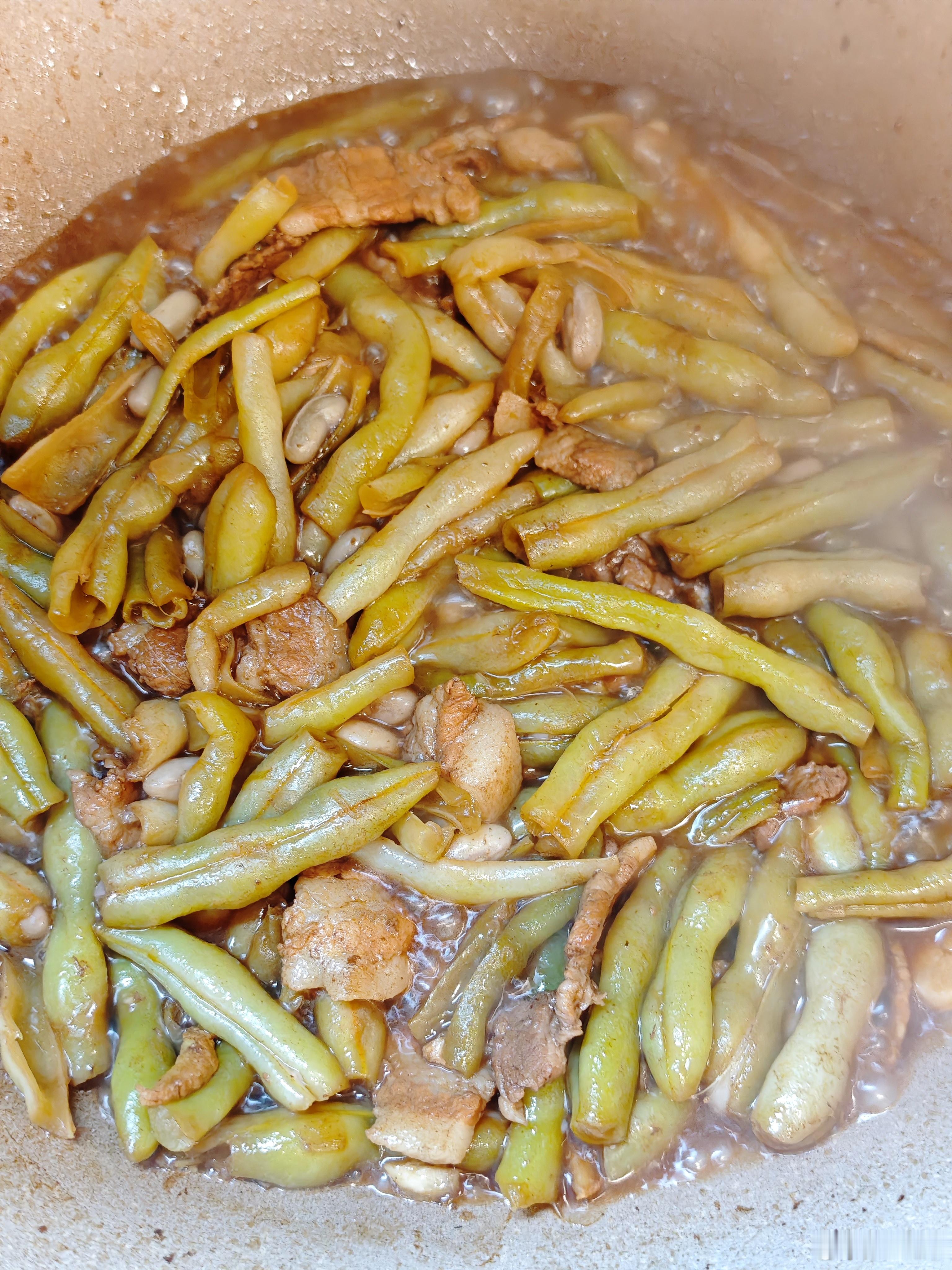 《奶奶味儿》近来常看一个叫“姜叔很萌”的博主。他的视频专答些饮食、运动间的古怪问