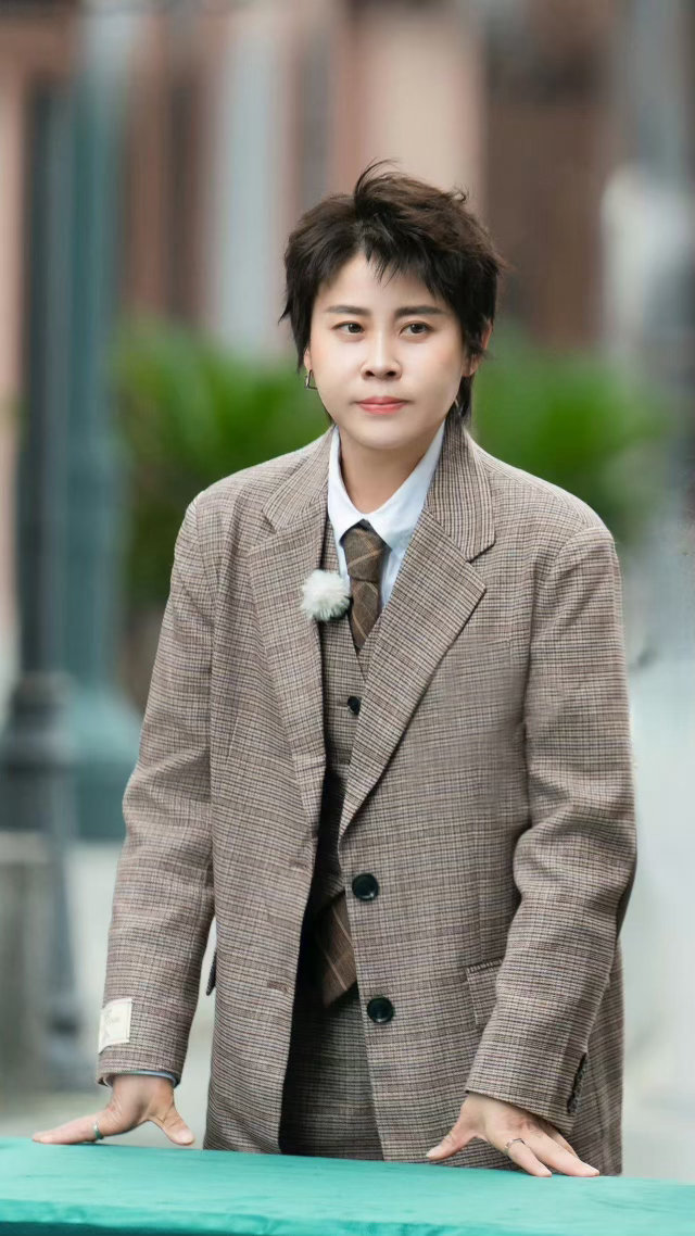 疑似王濛心甘情愿唱便利贴的原因 破案了！王濛唱得那么投入那么开心，不是因为歌好听