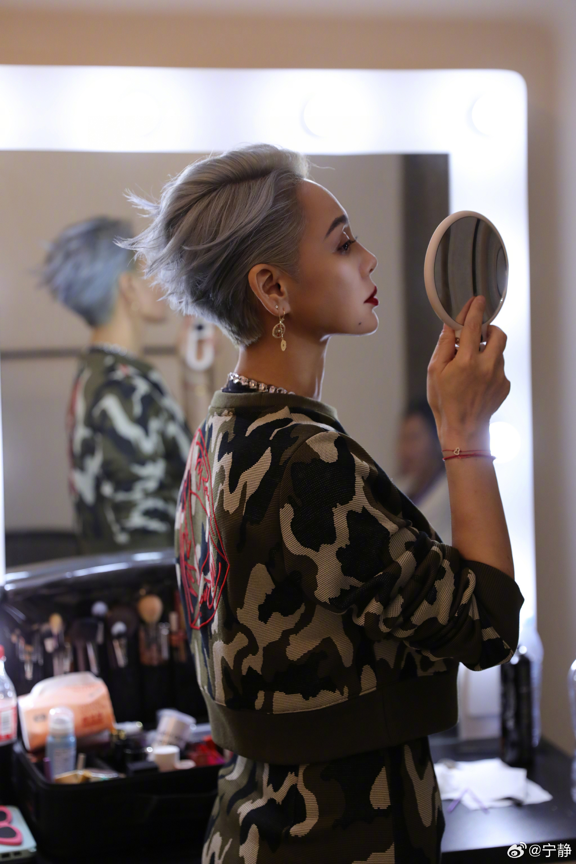 宁静拒绝了一路繁花邀请  宁静：我是嘴快，又不是虎[doge] 