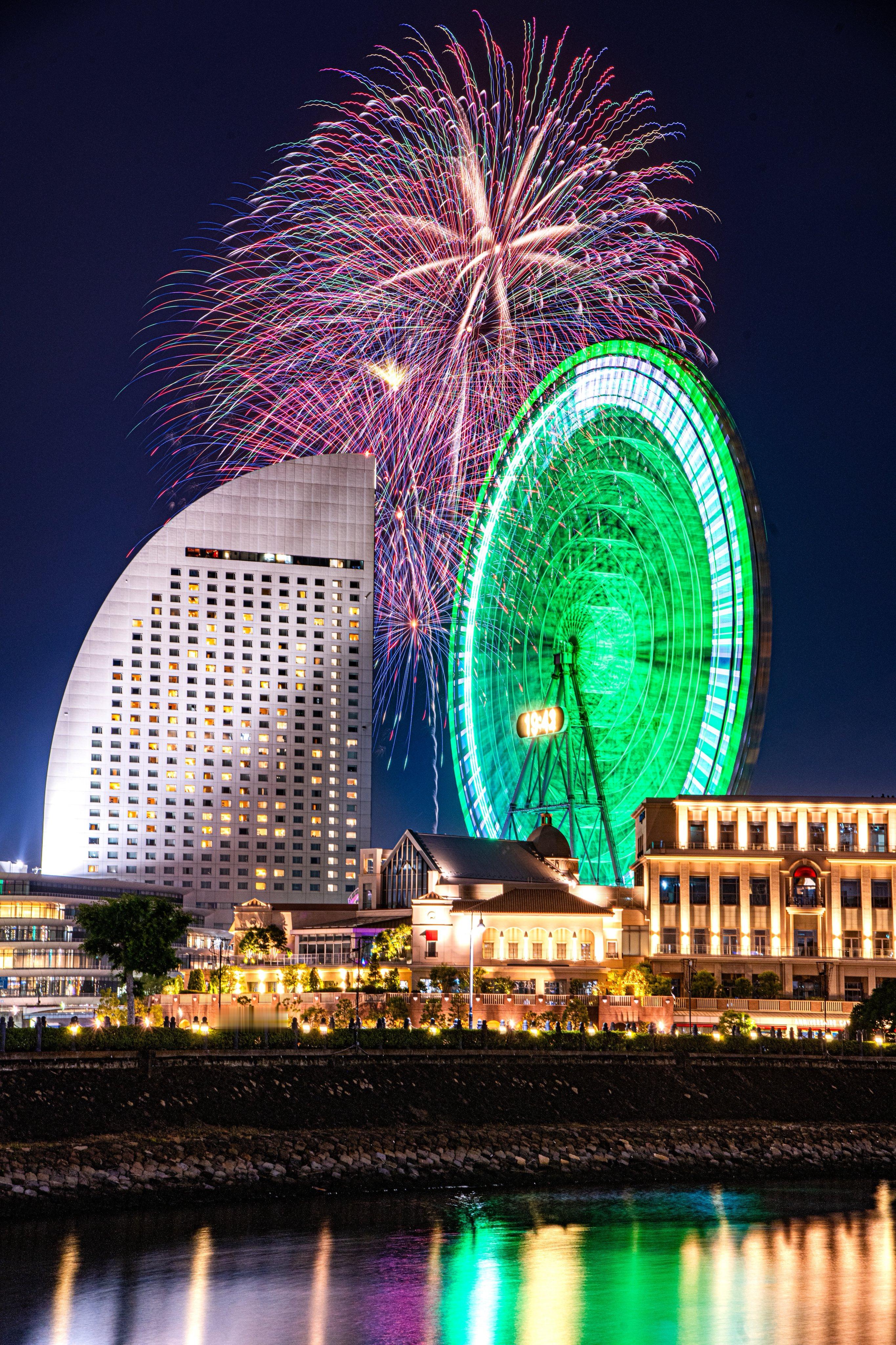 横浜開港祭的烟花 ​​​