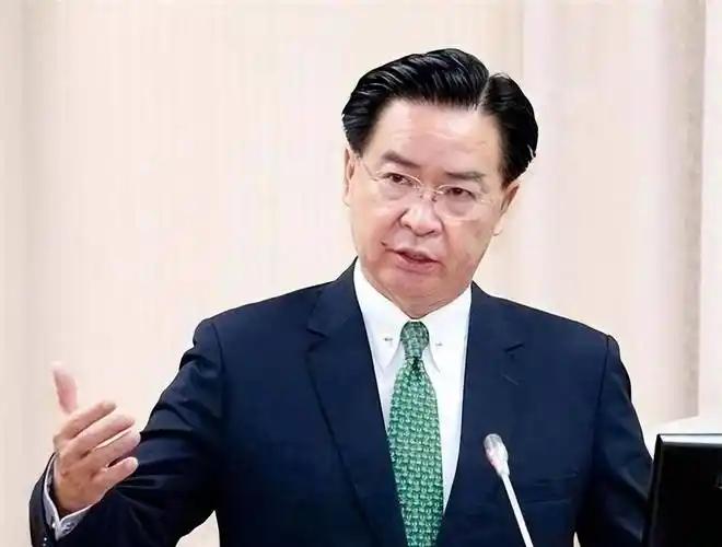 不可思议的事又发生了，汉奸，卖国贼，叛乱分子，数典忘祖，无耻之极！！！
 
吴钊