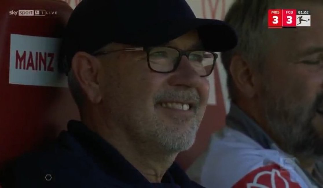 给美因茨教练都整笑了 