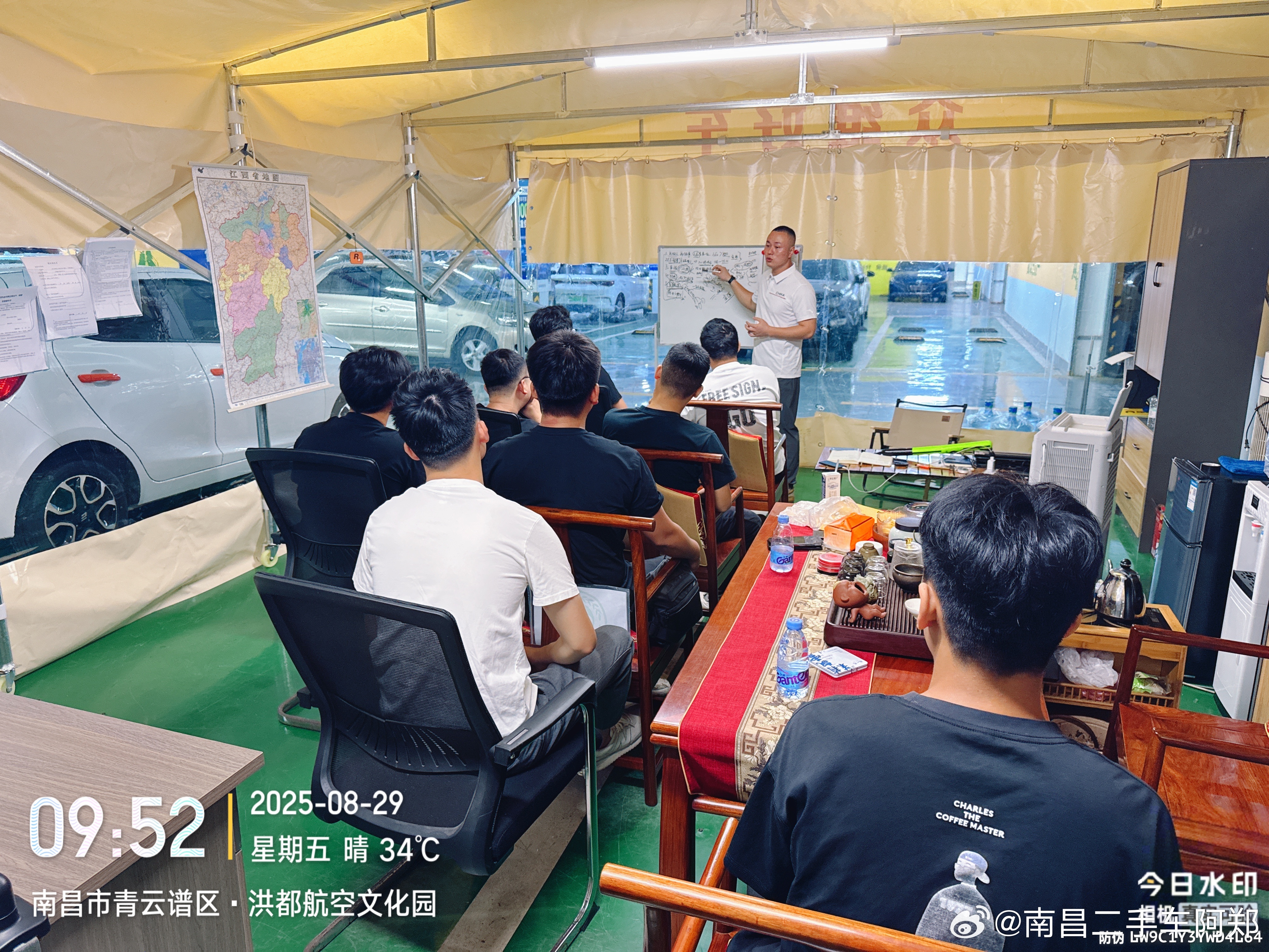 带了团队之后，深感带团队的不容易……不仅要把握公司的进展方向，还要把握兄弟们的成
